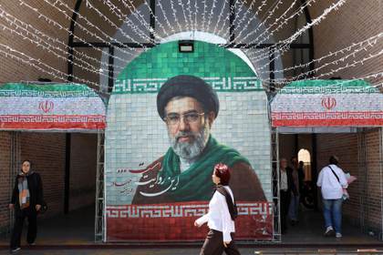 El líder supremo de Irán llama a la unidad nacional ante las presiones de Estados Unidos