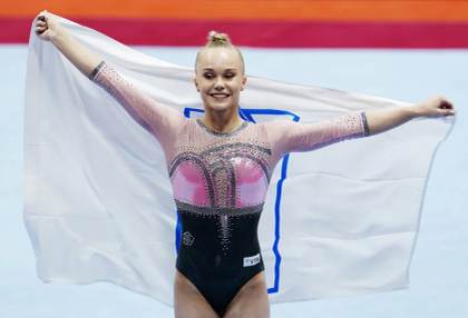 Tres gimnastas rusos siguen esperando visado para los Mundiales, tras el veto a Melnikova