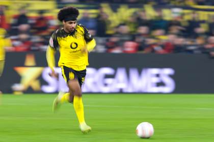 Adeyemi llegará este miércoles y el Barça espera cerrar su fichaje el jueves