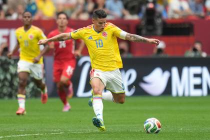 James Rodríguez iguala a Ospina como el jugador con más partidos en la selección Colombia