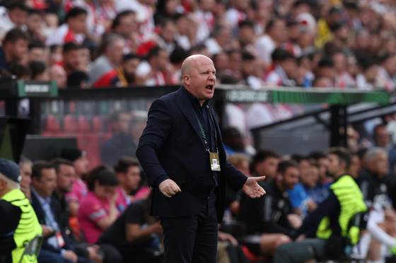 Nikolic: "Tenemos una fe absoluta para revertir el resultado"