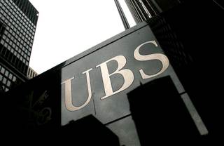 Suiza reforma su ley bancaria con más exigencias para UBS, que expresa su rechazo