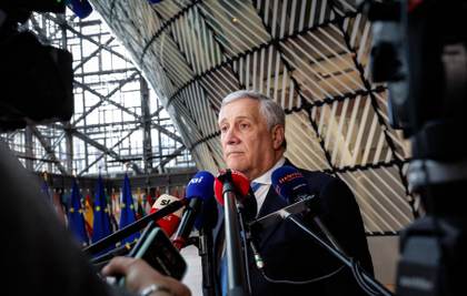 Italia reitera apoyo a las reformas en Venezuela y pide la liberación de presos italianos