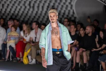 La comunión de Willy Chavarría con la moda, en la semana de París