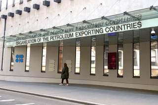 La OPEP resalta el "ritmo trepidante" con el que cambia el mercado petrolero
