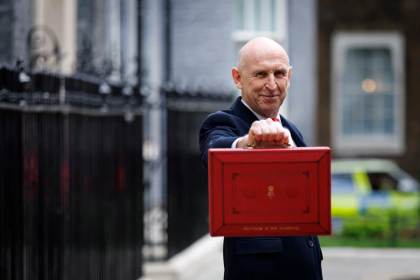 El Gobierno británico estima que el crecimiento económico será este año del 1,2 %