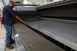 EE.UU. publica reglas para reducir aranceles al acero y aluminio de México y Canadá