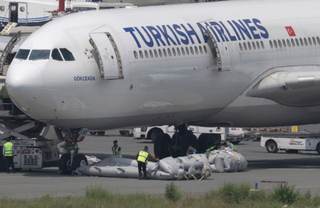 Fallo hidráulico provoca un incendio y evacuación de un avión de Turkish Airlines en Nepal