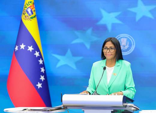 Delcy Rodríguez anuncia medidas para dinamizar la economía de Venezuela