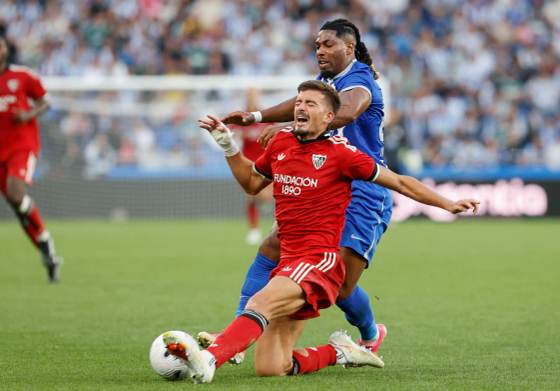 0-1. El Sevilla corta la racha triunfal del Dépor y duerme en puestos de Liga de Campeones