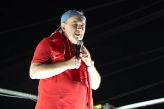 Candidato izquierdista reivindica a expresidente Castillo, mientras su rival denuncia robo