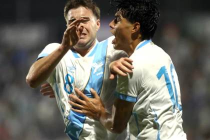 1-0. Guatemala supera agónicamente a Surinam y avanza en la Liga de Naciones
