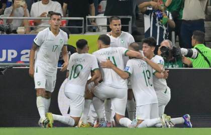 Bolivia encara el camino al Mundial con su técnico bajo proceso y asesoramiento español