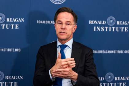 Rutte comparte con Trump su preocupación por influencia de China y Rusia sobre Groenlandia