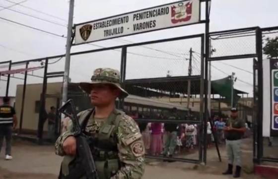 Cárceles de Lima y Trujillo implementan retenes perimétricos con militares peruanos