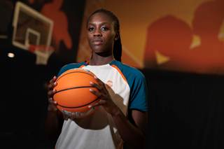 Awa Fam dejará el Valencia en junio tras pagar su cláusula la nueva liga privada 'Project B'