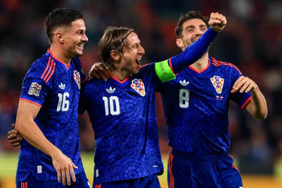 1-2. Modric amarga el debut de Santi Denia