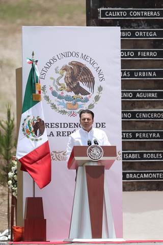 Gobernador mexicano de Durango dice que su visa a EEUU está en "alerta amarilla"