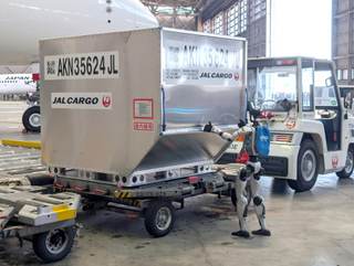 Japan Airlines utilizará robots humanoides en tareas de carga y descarga de aeropuertos