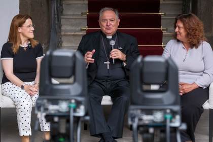 Más de mil migrantes acompañarán al papa León XIV en el puerto canario de Arguineguín