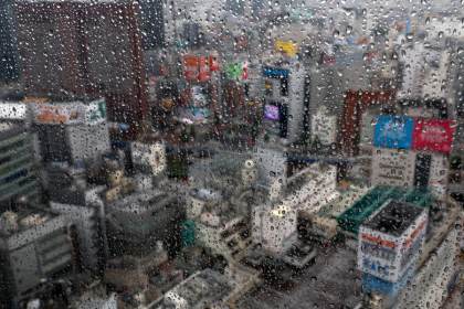 Activan alerta máxima por deslizamientos en una isla al sur de Tokio por el tifón Dujuan