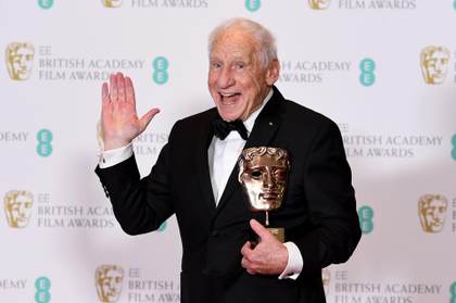 Mel Brooks cumple 100 años: un siglo haciendo de la risa un desafío a la muerte