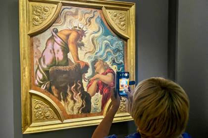 El Tintoretto que fascinó a Delacroix, Cézanne y a Bowie reclama su eternidad en París