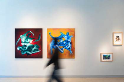 Exposición de arte en Panamá desafía la "norma heterosexual" a través del cuerpo y el alma