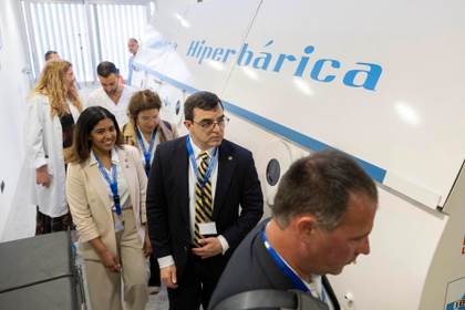 Cámara hiperbárica de Canarias (España), decisiva para futuras misiones tripuladas de la NASA