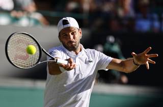 Dimitrov tira de repertorio y alcanza la tercera ronda de Wimbledon