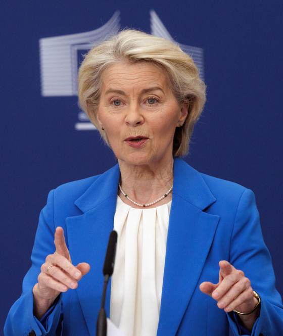 Von der Leyen: No puede haber estabilidad en Oriente Medio mientras sigan ataques a Líbano