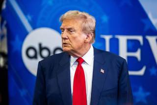 EEUU adelanta revisión de las licencias de ABC en plena disputa de Trump con Jimmy Kimmel