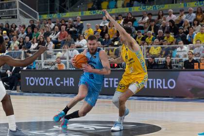 75-83. El Breogán toma aire y hurga en la herida del Granca