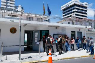 Españoles en Ecuador respaldan que voten todos los nacionalizados, ante medida judicial