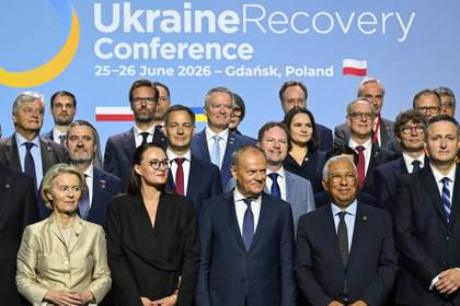 Ucrania recibe los primeros 3.200 millones del préstamo europeo, anuncia Von der Leyen