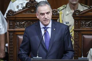 Orsi rinde cuentas al Parlamento y afirma que su política exterior es de resultados