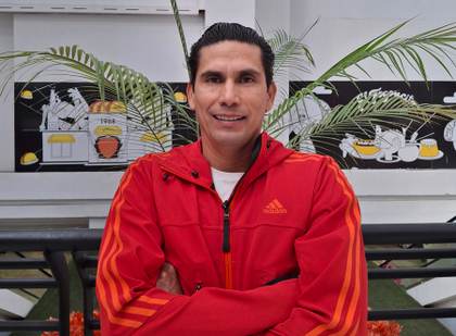 El mexicano Olivas tiene con qué para ser de los mejores del mundo, asegura su entrenador