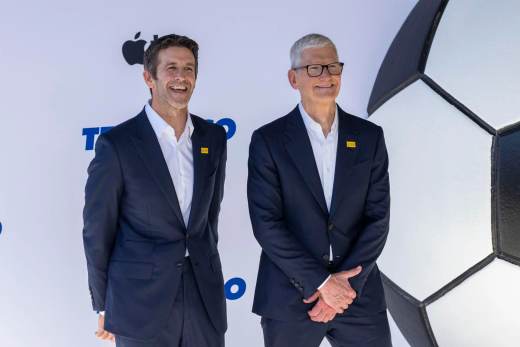 John Ternus sucede mañana a Tim Cook al frente de Apple para liderar la era de la IA