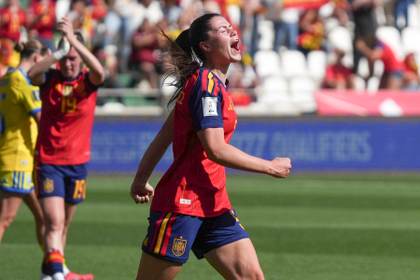 España sigue en cabeza e Inglaterra sube al tercer puesto