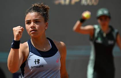 Paolini debuta con victoria en Roma en su defensa del título