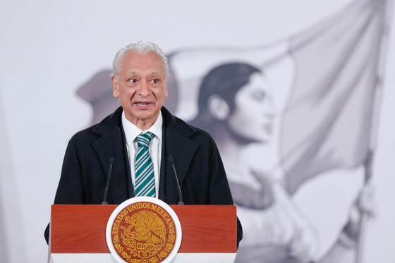 Fiscalía mexicana investiga a exdirector de Pemex tras denuncia de violencia doméstica