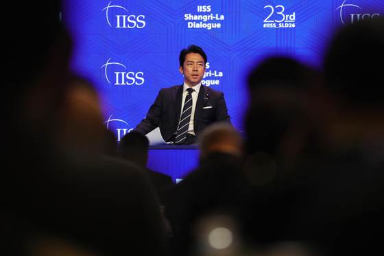El titular de Defensa japonés justifica la venta de armas ante el avance militar de China
