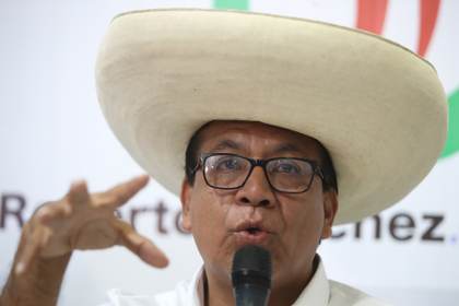La izquierda peruana reclama no ceder a pedido de la derecha de elecciones complementarias