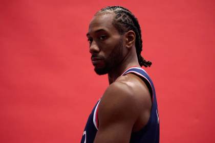 Kawhi Leonard renueva con los Toronto Raptors hasta 2028