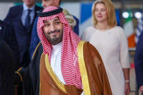 Los países del golfo y la UE aplazan su cumbre en Riad por los ataques hutíes contra Arabia Saudí