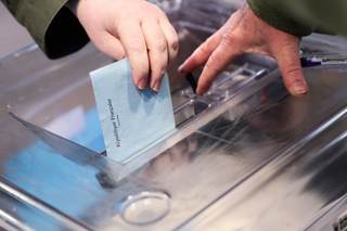 La ultraderecha y la ultraizquierda reivindican una subida en elecciones municipales francesas