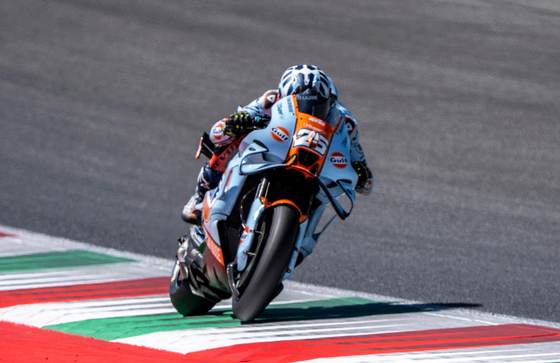 El español Raúl Fernández domina de principio a fin el 'sprint' de Mugello