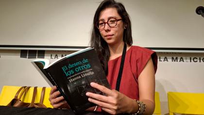 La antropóloga brasileña Hanna Limulja denuncia la actuación de Bolsonaro en tierra indígena