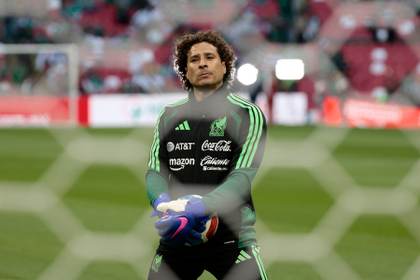 Guillermo Ochoa se concentra con México y se entusiasma con acudir a su sexto Mundial