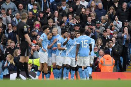 3-0. El City no se rinde